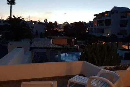 Appartamento Playa Bastián 2 habs, 2 baños y súper terraza Costa Teguise Esterno foto