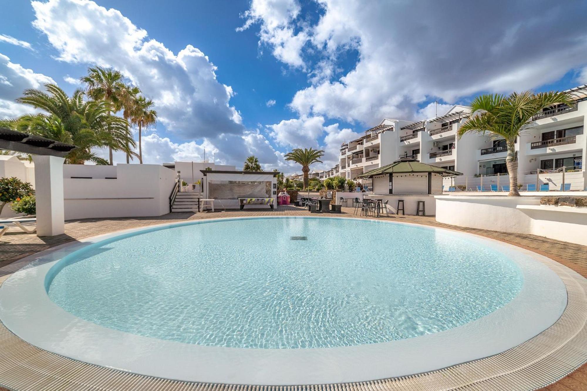 Appartamento Playa Bastián 2 habs, 2 baños y súper terraza Costa Teguise Esterno foto